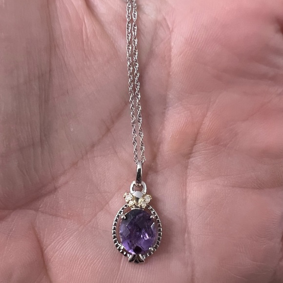 Silver necklace with purple crystal pendant with some gold accents/ used - Picture 3 of 8